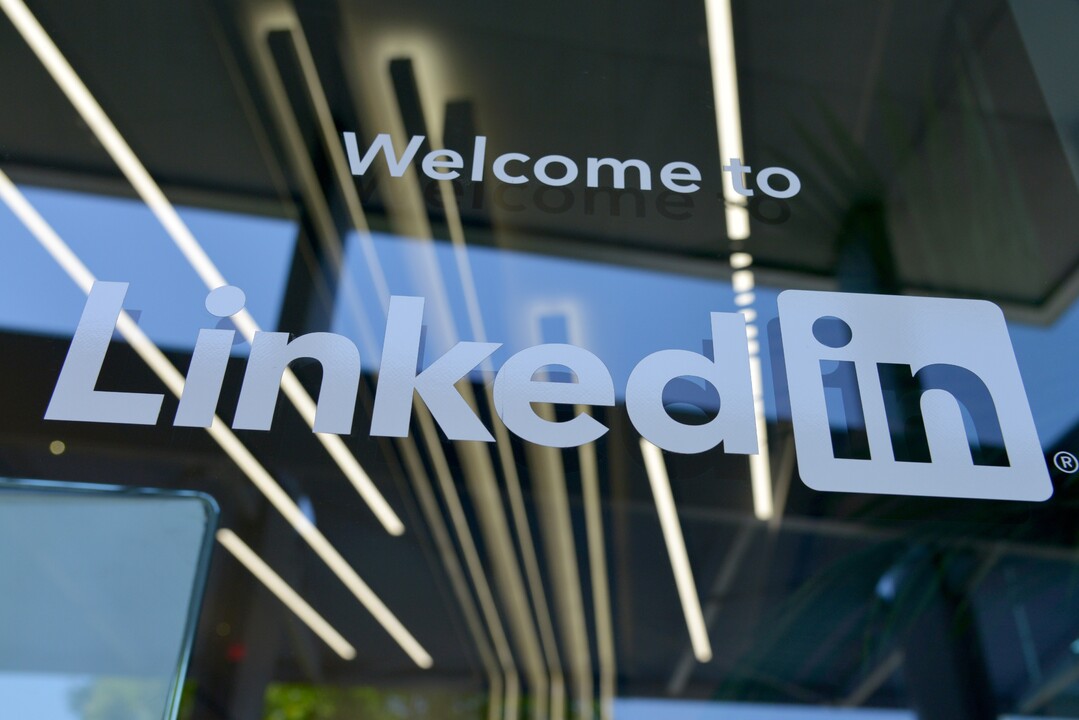 What Profession Uses Linkedin the Most?